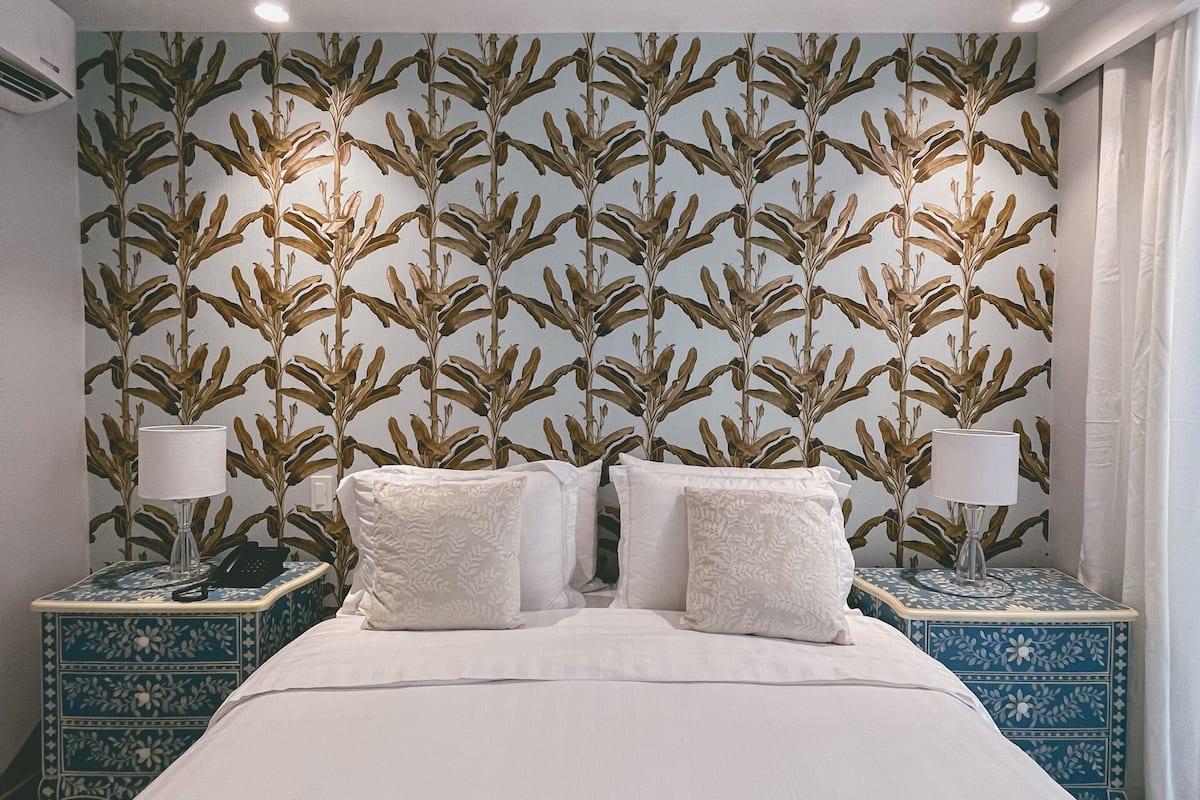 premium room | iron/ironing board, free wifi, bed sheets