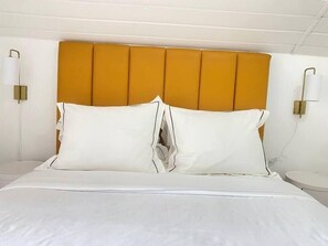1 chambre, fer et planche à repasser, lit parapluie, Wi-Fi