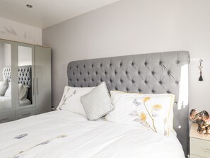 Cottage | Interior - Dolwar (Amlwch)