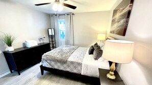 Room - NEW! Great Location 2BR/2BA Condo Golf Course View (North Myrtle beach)