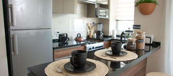 White Lama Apt - Sky