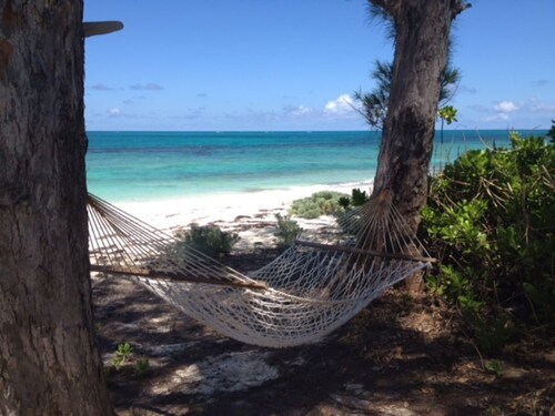 OCEAN FRONT Conch Shell-Green Turtle Cay with a dock- 15% SUMMER DISCOUNT!