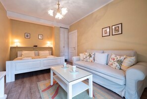 Living area - Marinero Apartments-Two bedroom apartment 7 (Budva)