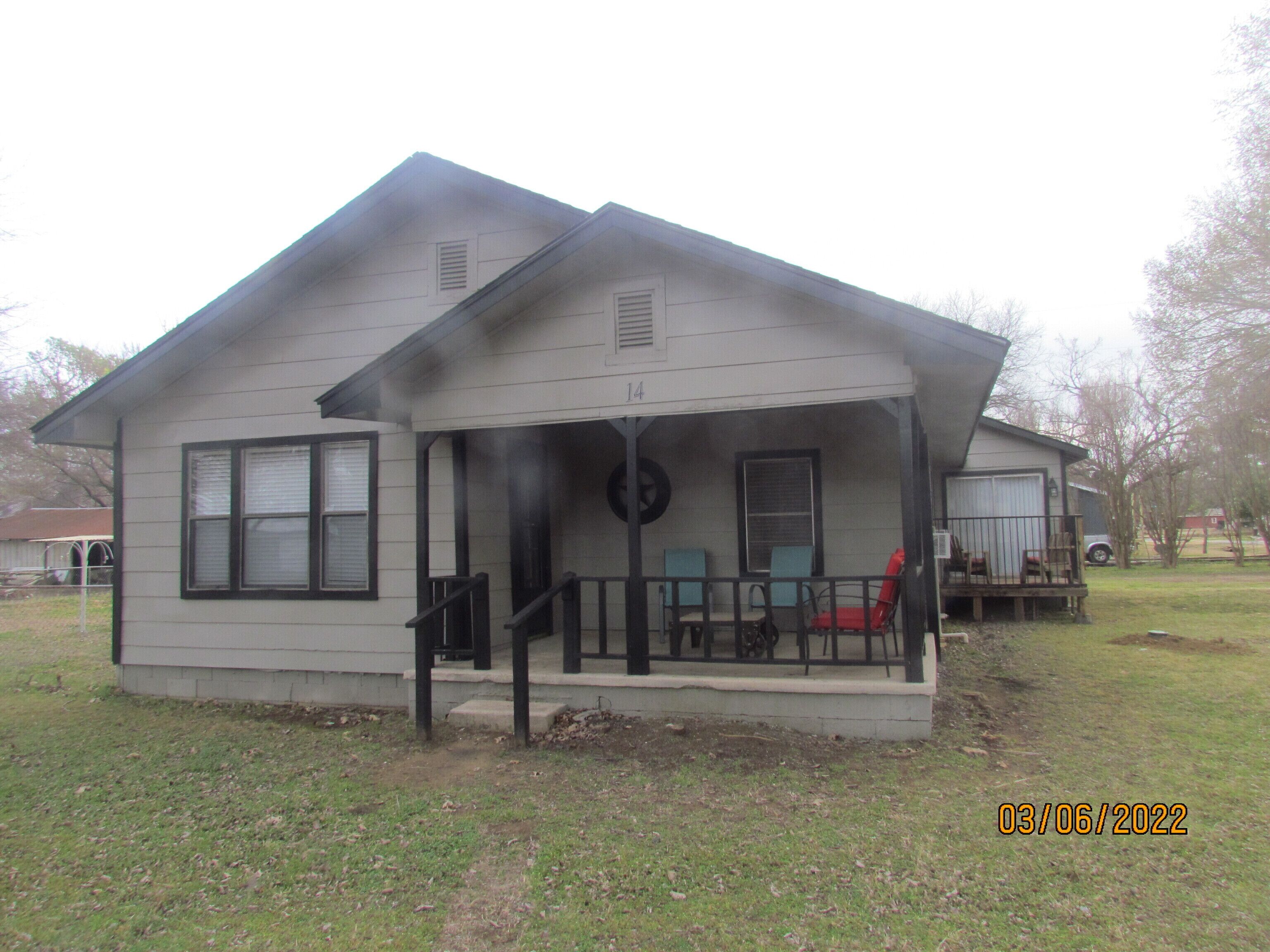 Cozy  Lake Texoma Retreat!! Family Sized Home!