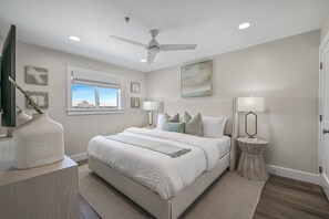 2 makuuhuonetta, silitysrauta/-lauta, ilmainen Wi-Fi, vuodevaatteet