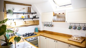 Cottage, Private Bathroom | Private kitchen - 5 Malt Cottage in the Cotswolds (Chipping Campden)