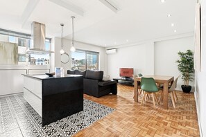 Interior - GuestReady - Jupiter's Moon (Porto)