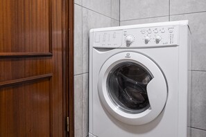 Interior - GuestReady - Intimate retreat in charming Porto (Vila Nova de Gaia)