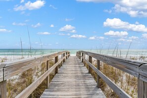 Am Strand, Liegestühle