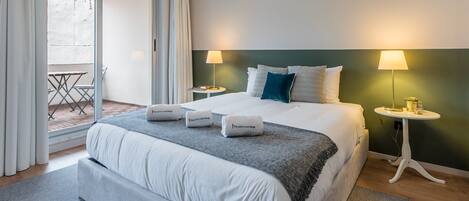 Schreibtisch, kostenloses Internet, Bettwäsche