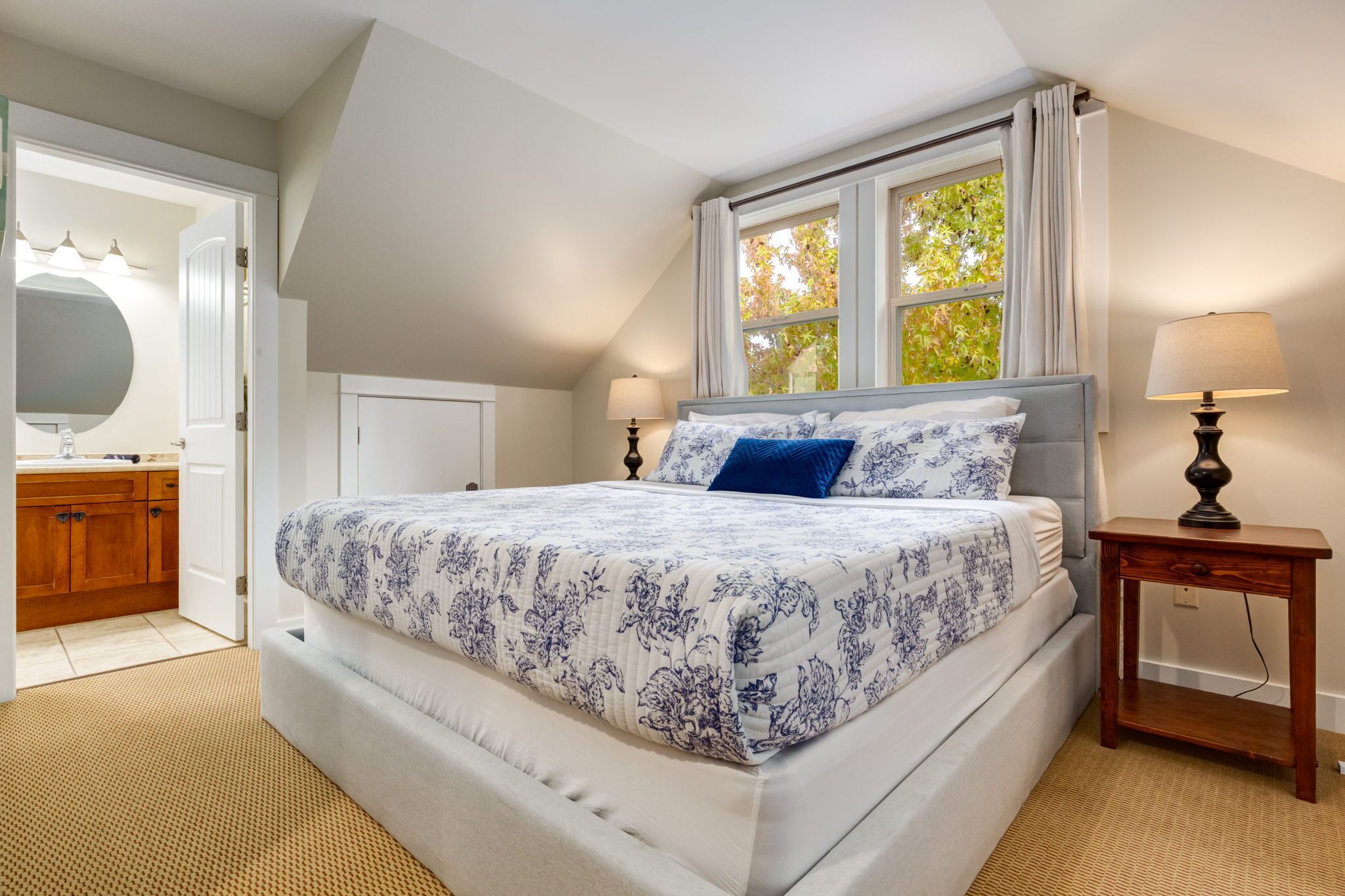 3 chambres, fer et planche à repasser, lit parapluie, Wi-Fi gratuit