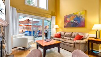 Smart TV, fireplace, DVD player, books