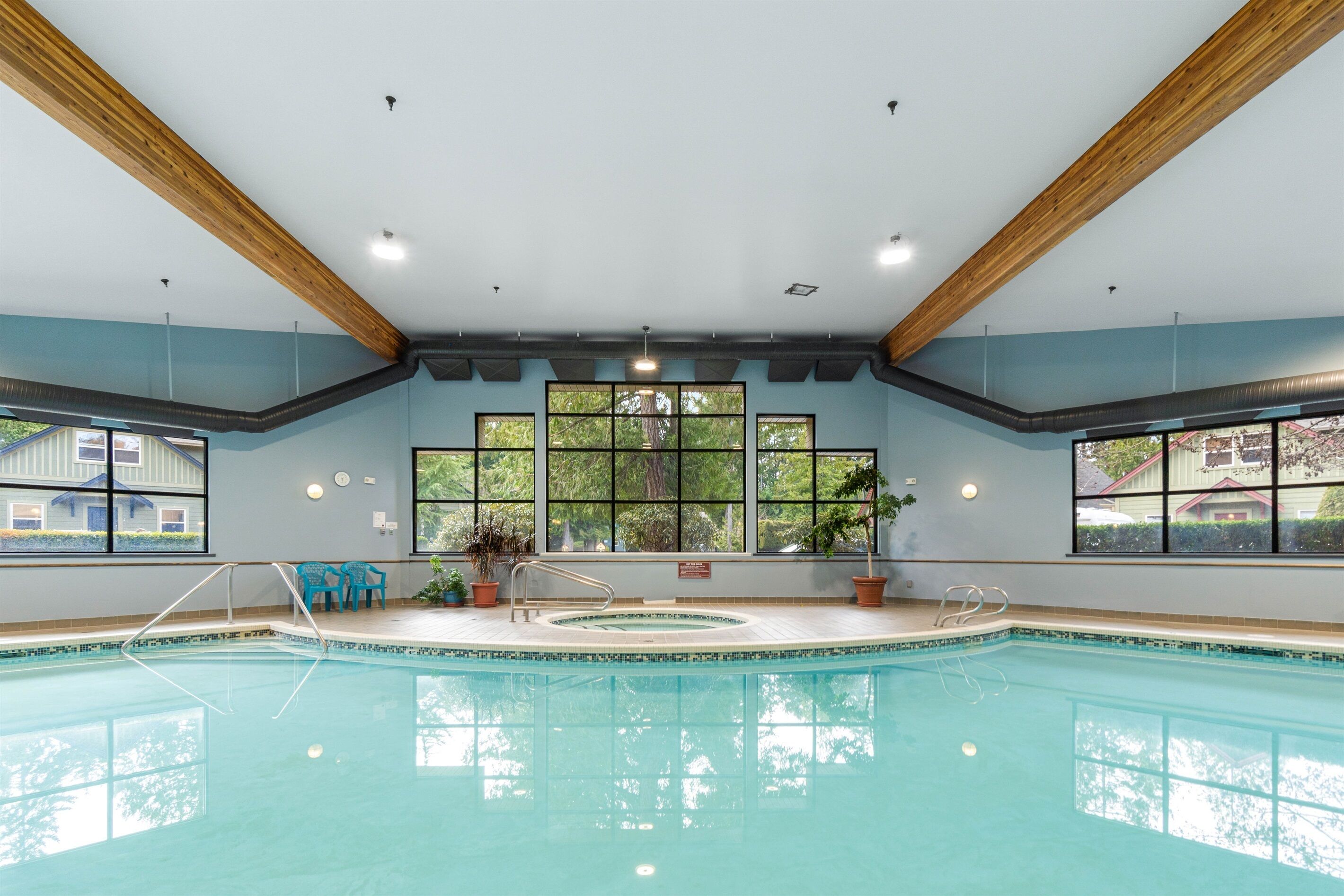 Innenpool, beheizter Pool