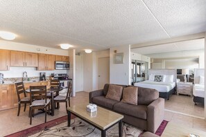 Condo, 1 Bedroom | Interior - Tower 2 Suite 3709 - QQP (Honolulu)