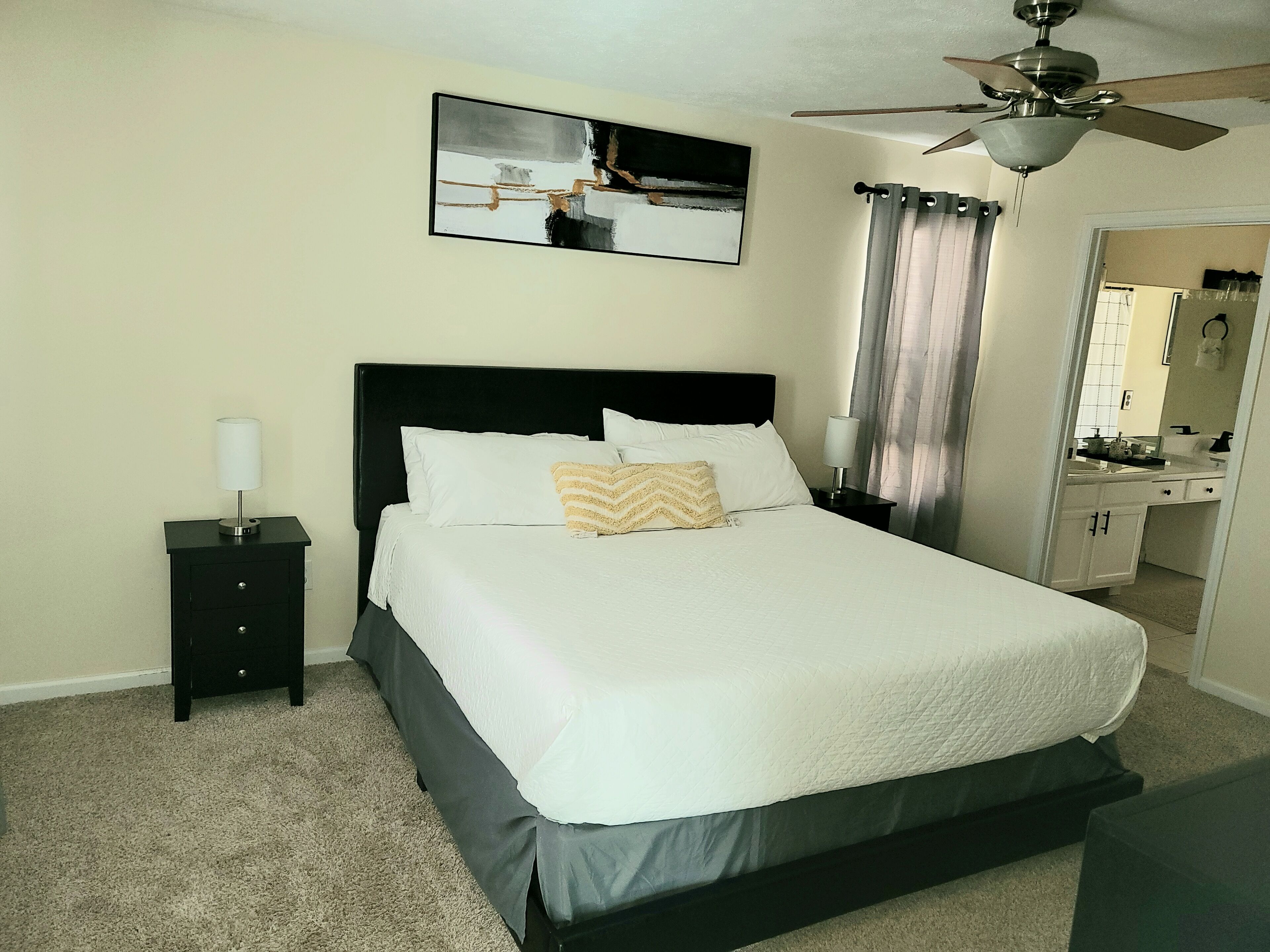 4 Minutes Drive To The Beach