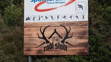 Kahden hengen huone, oma kylpyhuone (1. OG) | Ulkopuoli