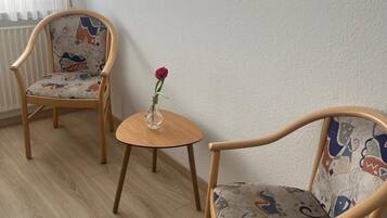 Doppelzimmer, eigenes Bad (1. OG) | Zimmerausstattung