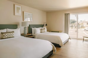 1 habitación y muebles diferentes