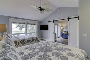 Maison, plusieurs lits, patio, vue golf | 3 chambres, Wi-Fi gratuit