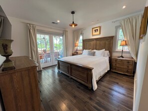 5 bedrooms, desk, iron/ironing board, free WiFi