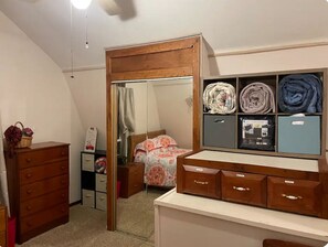 1 chambre, bureau, fer et planche à repasser, Wi-Fi gratuit