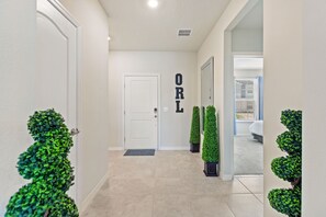 5 chambres, fer et planche à repasser, Wi-Fi gratuit, draps fournis