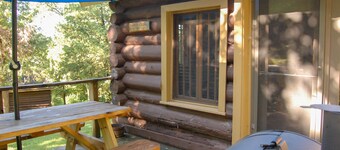 The Perch -  2 Bedroom Historic Loggers' Cabin on Blackduck Lake