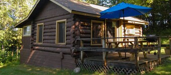The Perch -  2 Bedroom Historic Loggers' Cabin on Blackduck Lake