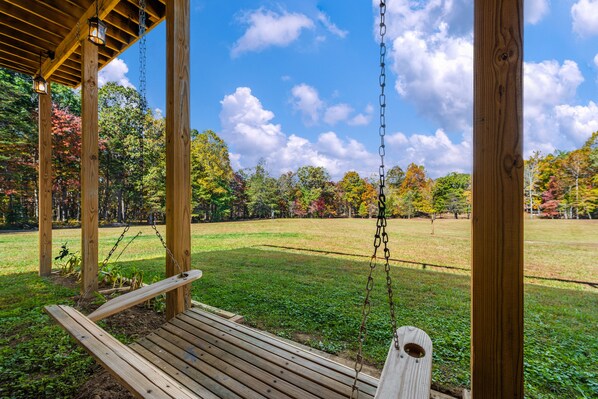 Property grounds - Wilderness Country Inn: France (Mentone)