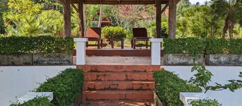 Two Kingsize bedrooms with air conditioning 1 double bedroom with fans