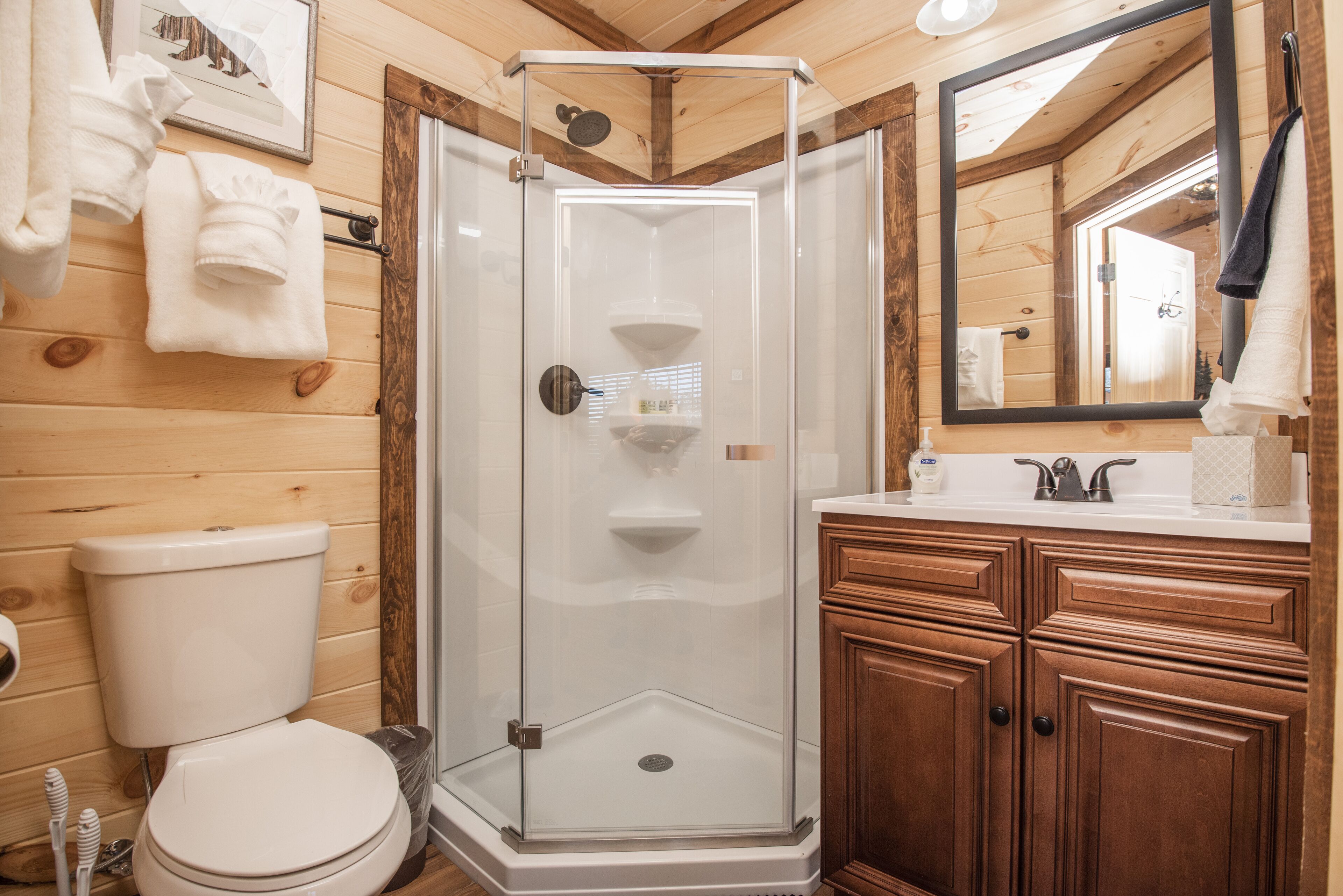 ⛰🐻NEW Romantic Tiny Home ❤️ Wi-Fi Hot Tub Fire Pit