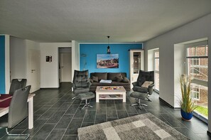 TV, DVD player, stereo