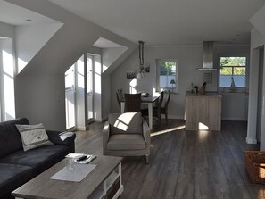 Uklassifisert bilde, 3 av 36, knapp