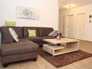 Fernseher, Stereoanlage