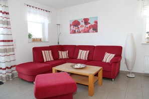 TV, fireplace, DVD player, stereo