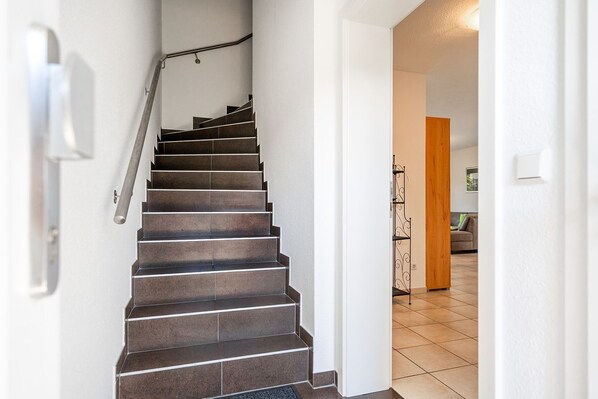 Unclassified image, 1 of 27, button