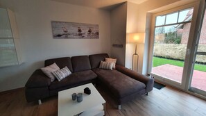 Unclassified image, 2 of 29, button