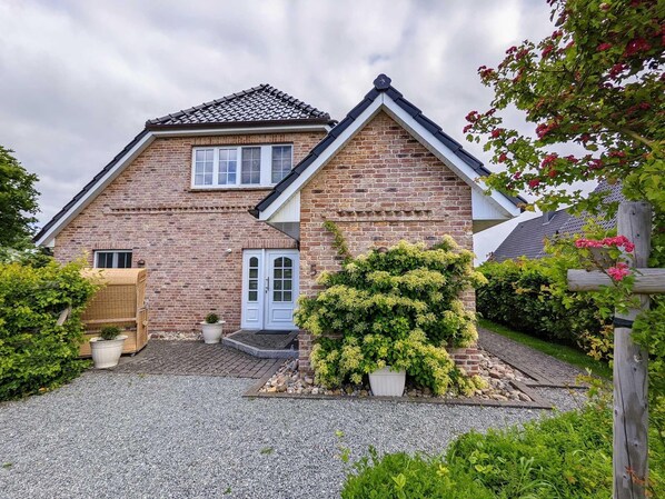 Apartment (Strandläufer EG-vorne) | Exterior - Strandläufer Eg-vorne (St. Peter-Ording)