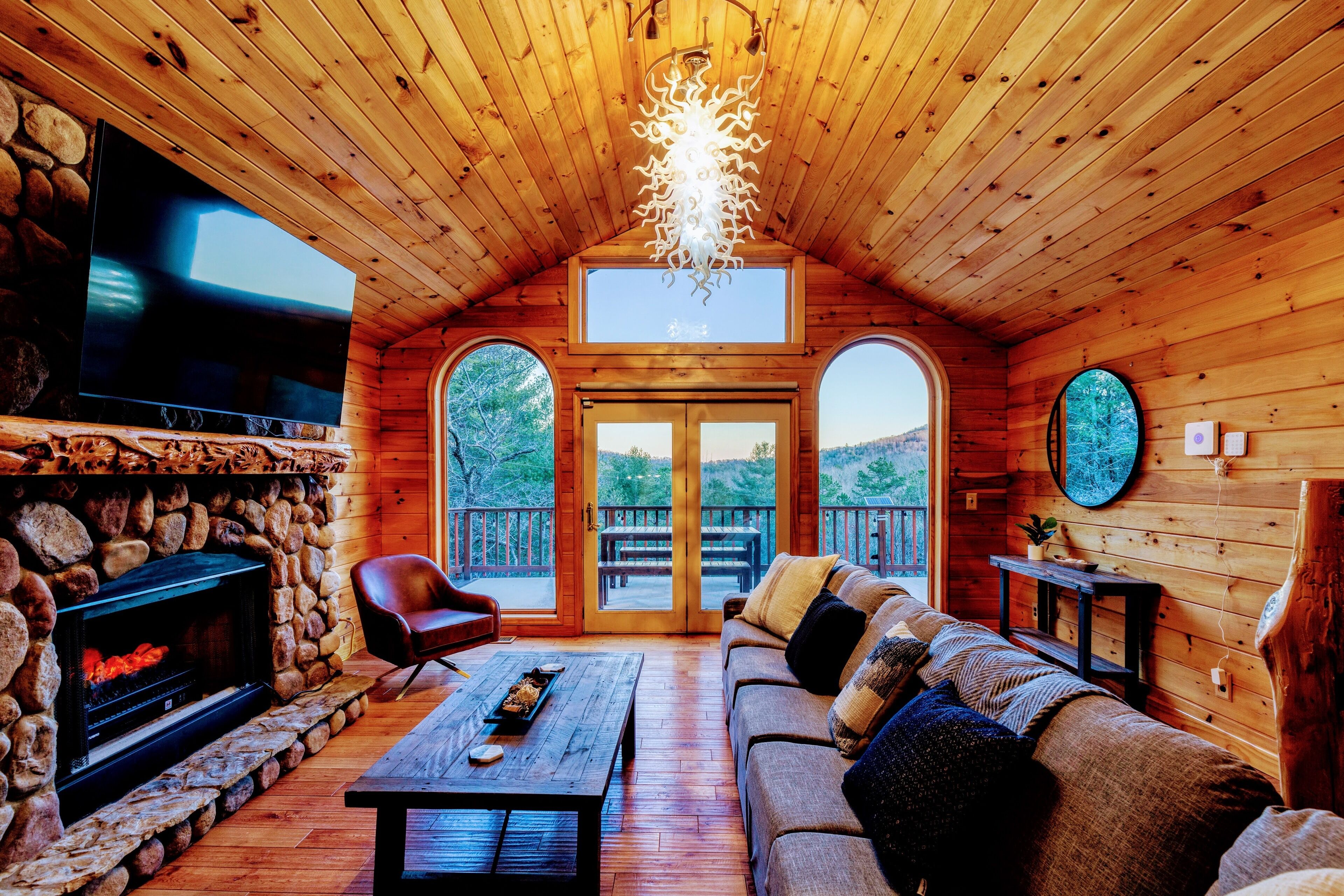 TV connectée, cheminée, jeux vidéo