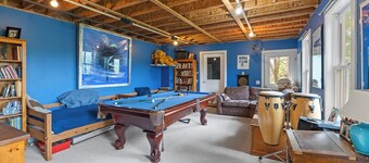 Large Stunning Family Home on Lake Fairlee with Spectacular Views