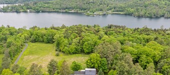 Large Stunning Family Home on Lake Fairlee with Spectacular Views