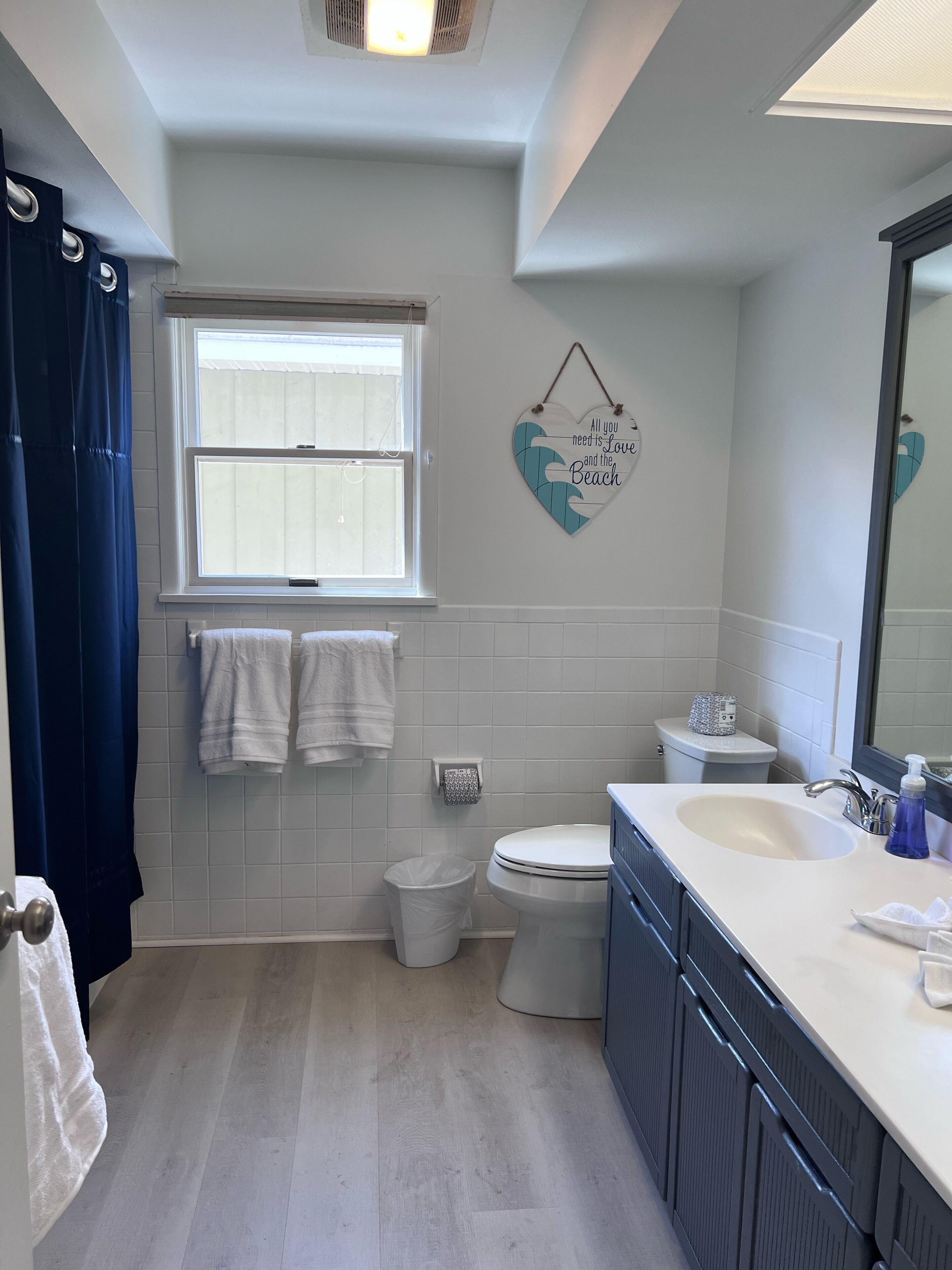 Beachfront Estate Treasure Island Hidden Paradise 6BD/3BA with Observation Deck