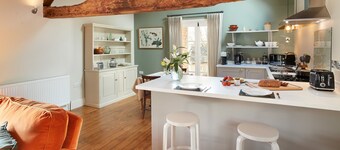 The Groom's Flat -  a marketing that sleeps 2 guests  in 1 bedroom