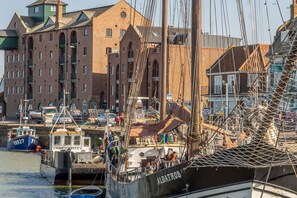 Marina - Blue Sky, Wells-next-the-Sea, Norfolk (Wells-next-the-Sea)