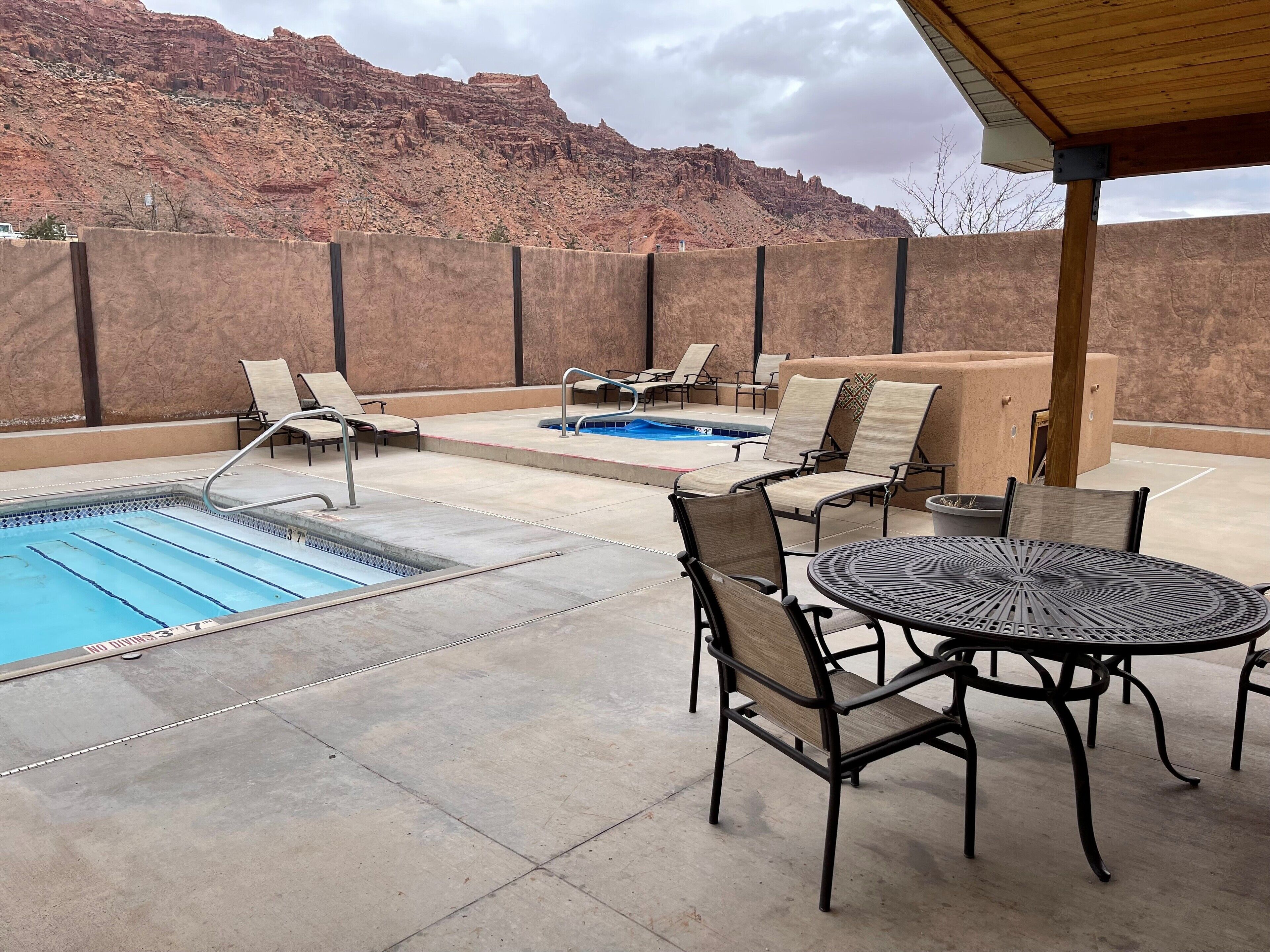 Outdoor pool, a heated pool