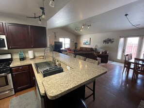 Fridge, microwave, oven, stovetop - Sunset Moab 3 bedroom 2 bath Vacation Home w seasonal association pool & hot tub (Moab)