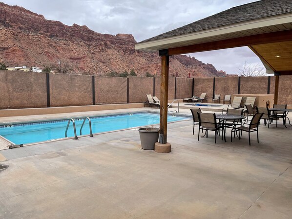 Outdoor pool, a heated pool
