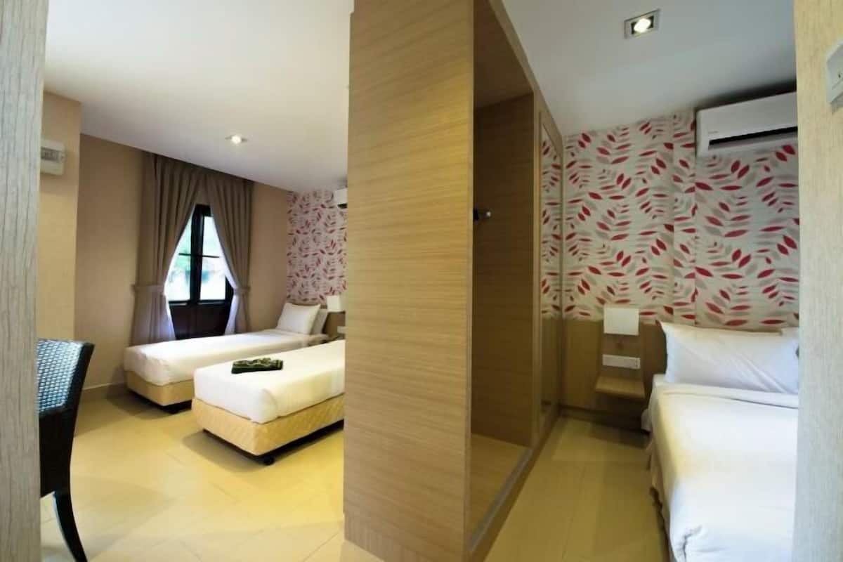 1 bedroom, minibar, in-room safe, iron/ironing board