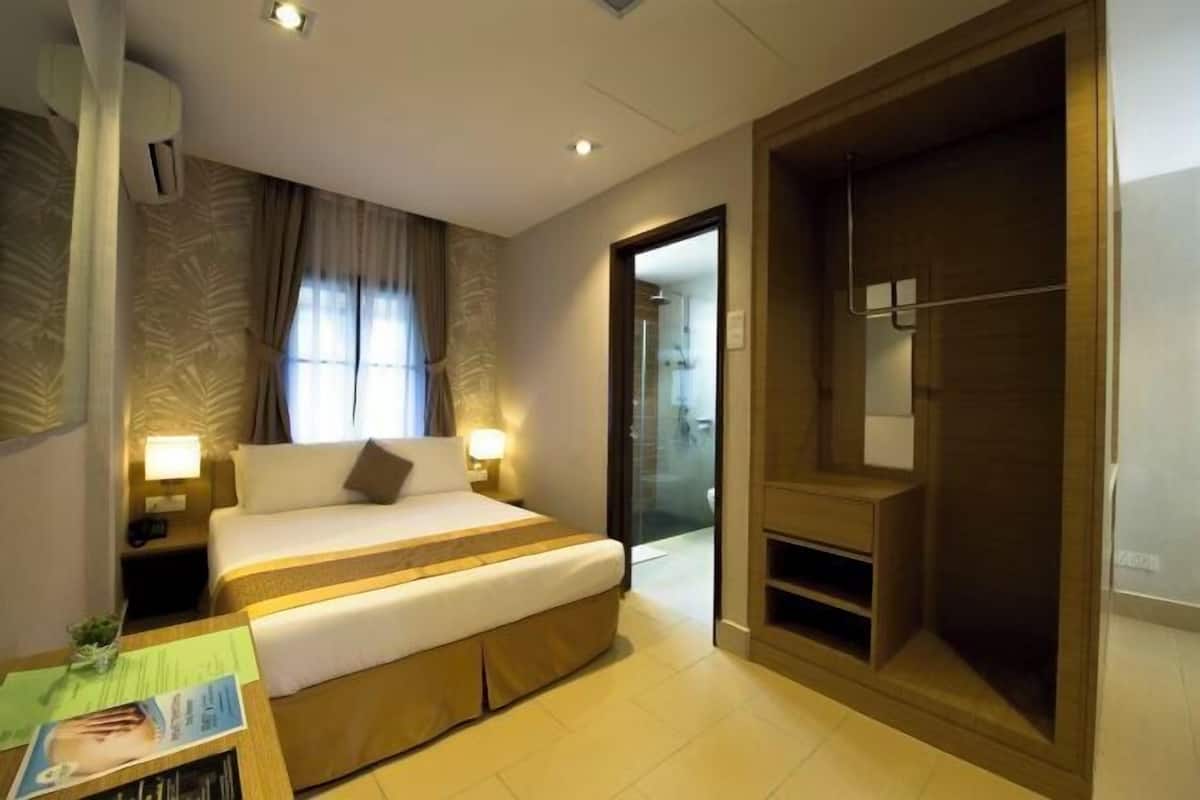 1 bedroom, minibar, in-room safe, iron/ironing board