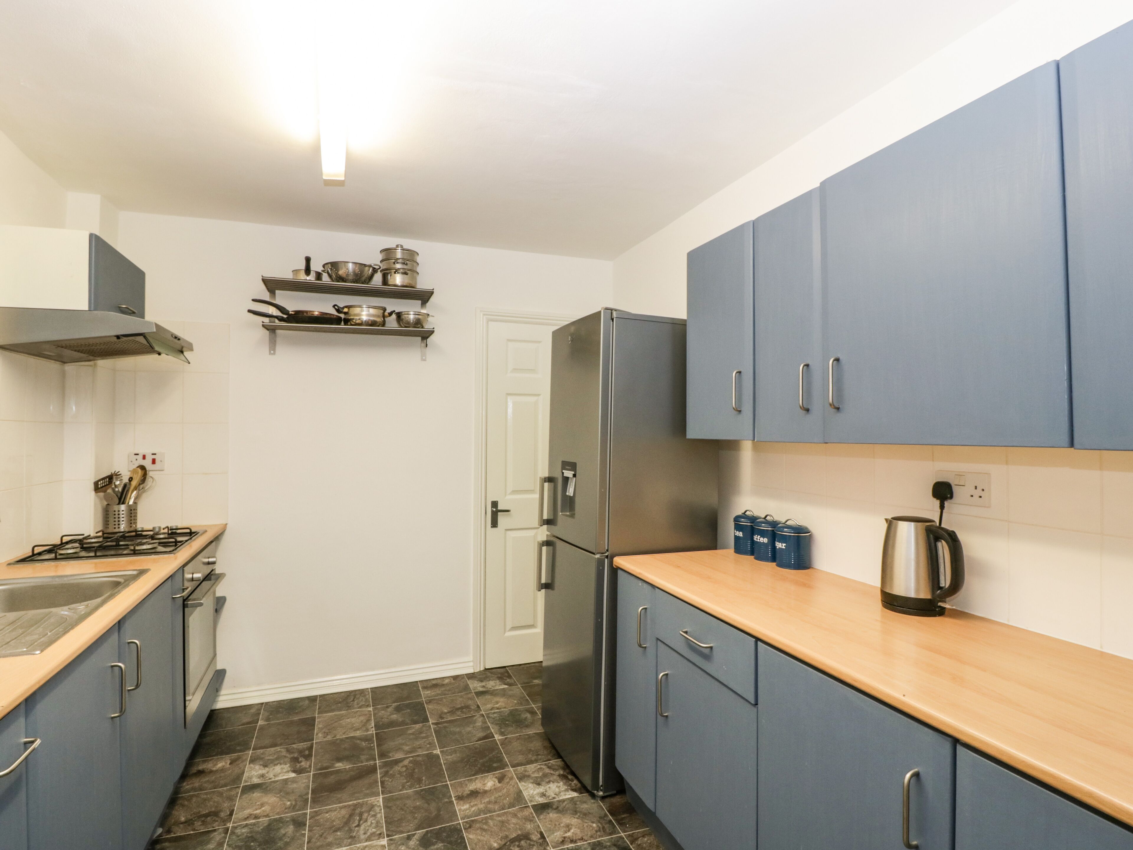 19 DERBY STREET, pet friendly, character holiday cottage in Weymouth